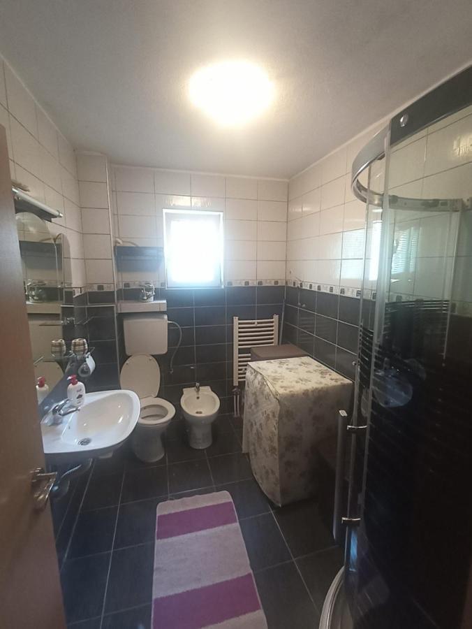 Sleep & Fly - Sarajevo Airport Apartment 외부 사진