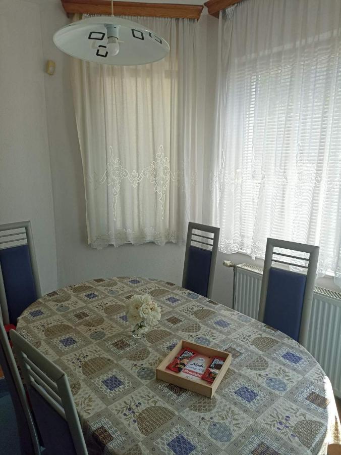 Sleep & Fly - Sarajevo Airport Apartment 외부 사진