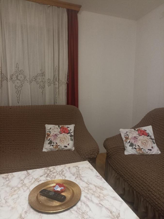Sleep & Fly - Sarajevo Airport Apartment 외부 사진